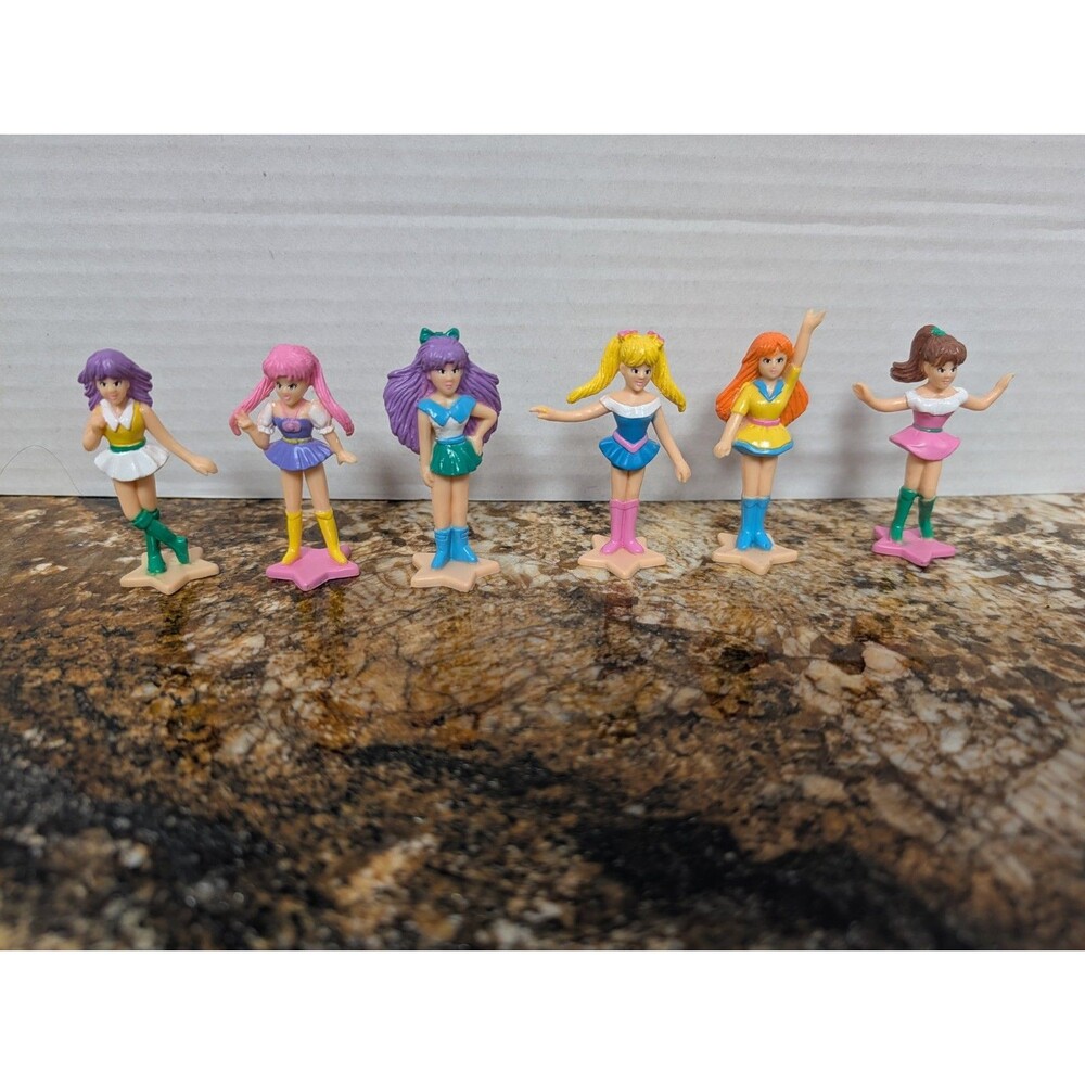 Vintage 90’s Soma Zodiac Teens Doll Figures W/Star Base